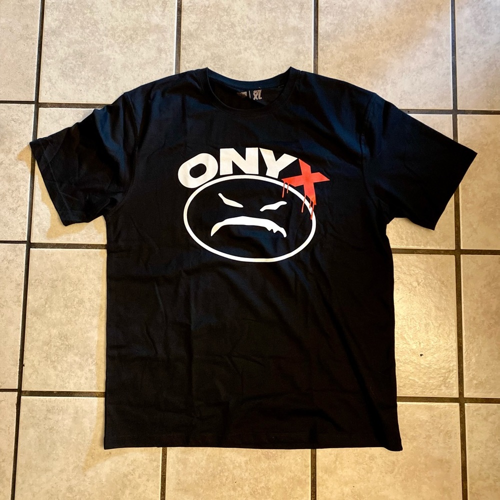 Onyx Madface logo tee